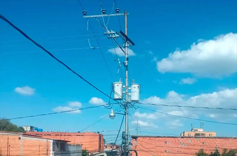 En Barrio Nuevo suman más de 100 horas sin luz