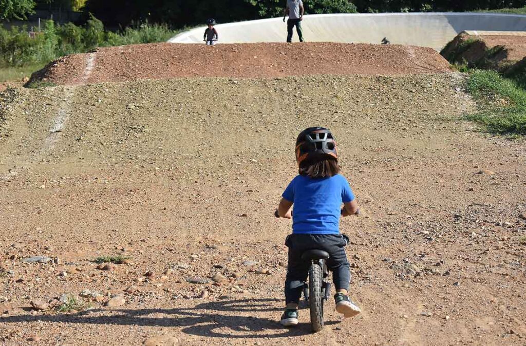 Escuela de Campeones BMX Lara: Formando futuros talentos