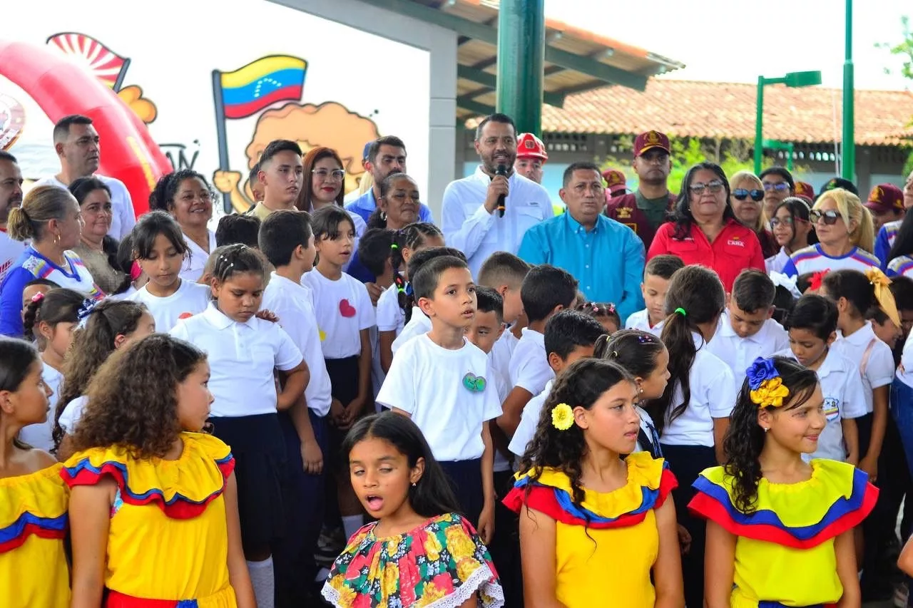 En Lara 360 mil estudiantes iniciaron año escolar 2024-2025