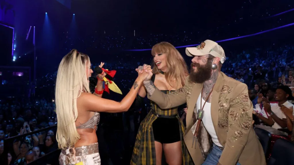 karol g con taylor swift y post malone en los mtv vma