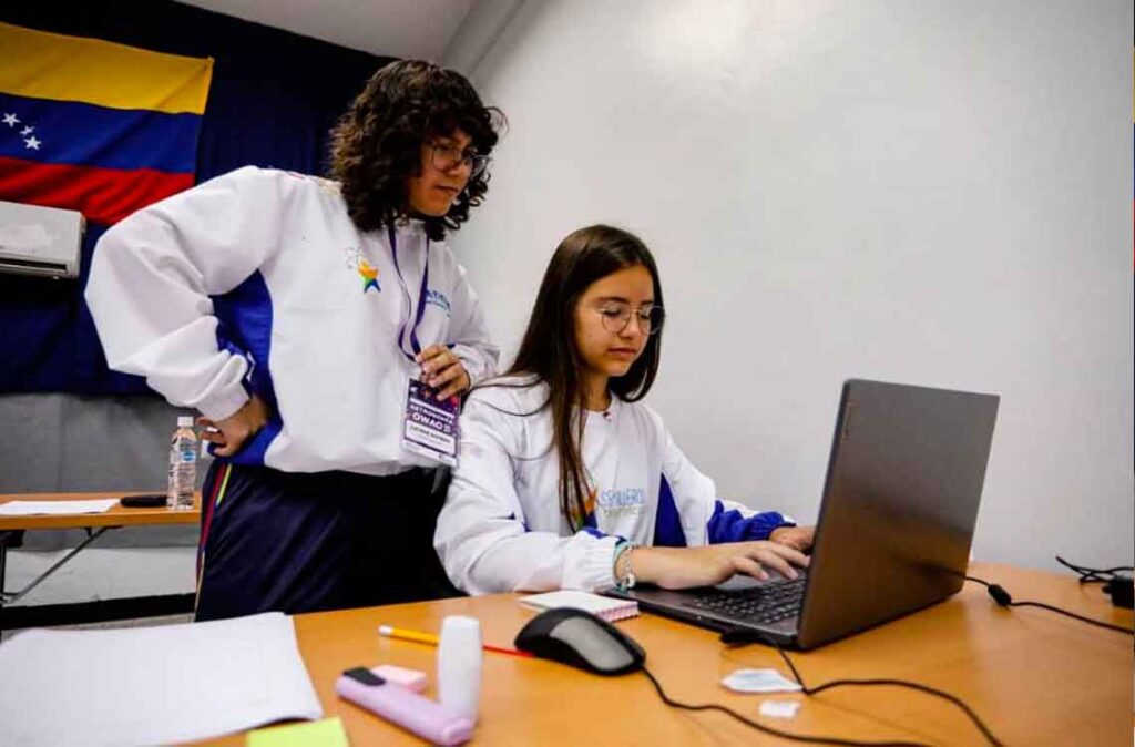 Jóvenes venezolanos destacan en Olimpiadas de Astronomía