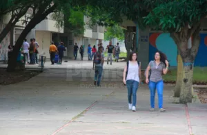 Crisis universitaria agudiza la deserción estudiantil en Venezuela