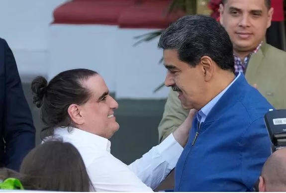 Alex Saab y Nicolás Maduro 