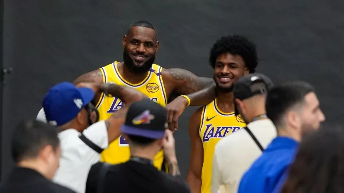 LeBron y Bronny James compartieron pista por primera vez