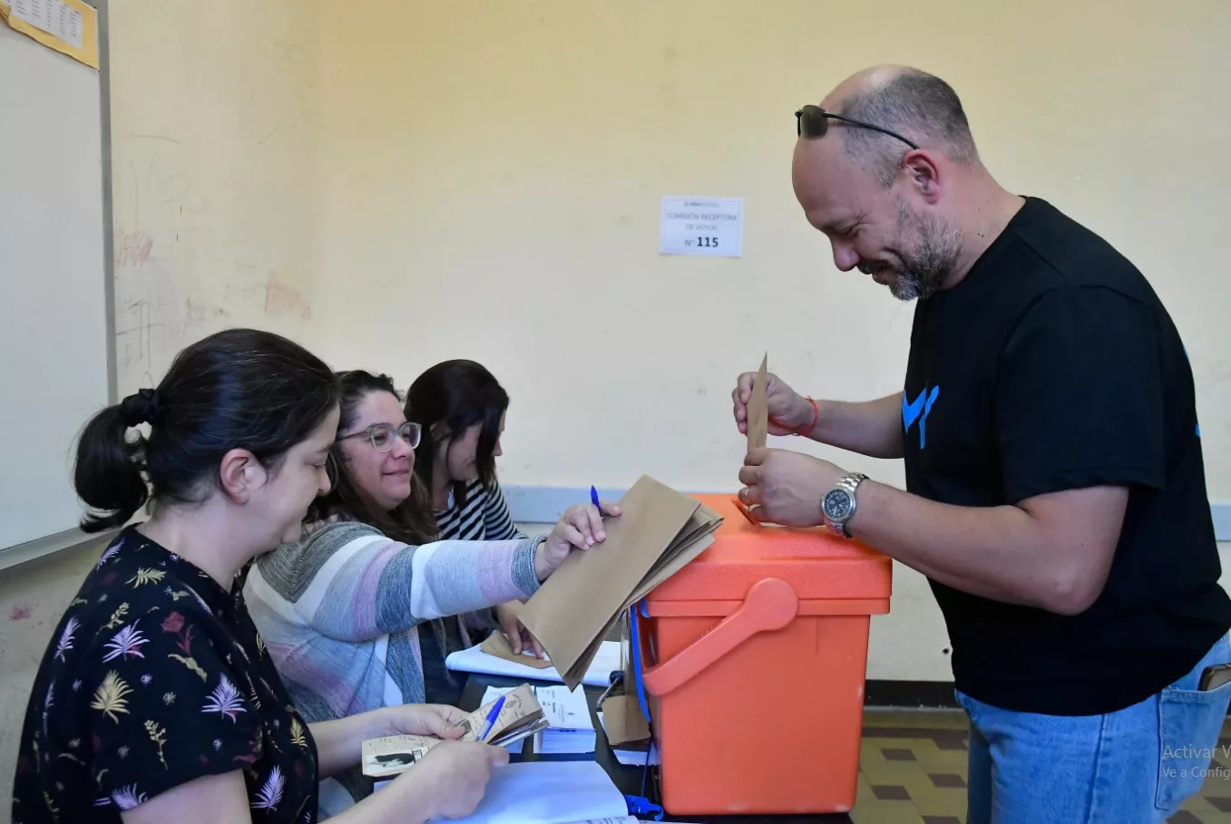 Uruguay celebra este domingo 27 de octubre las elecciones presidenciales y parlamentarias