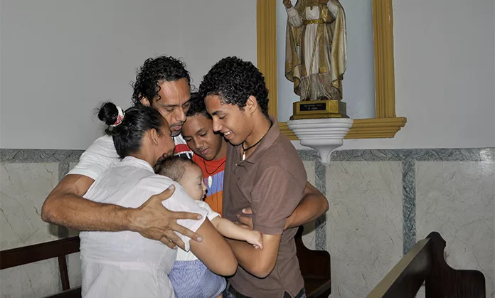 Abrazo en Familia