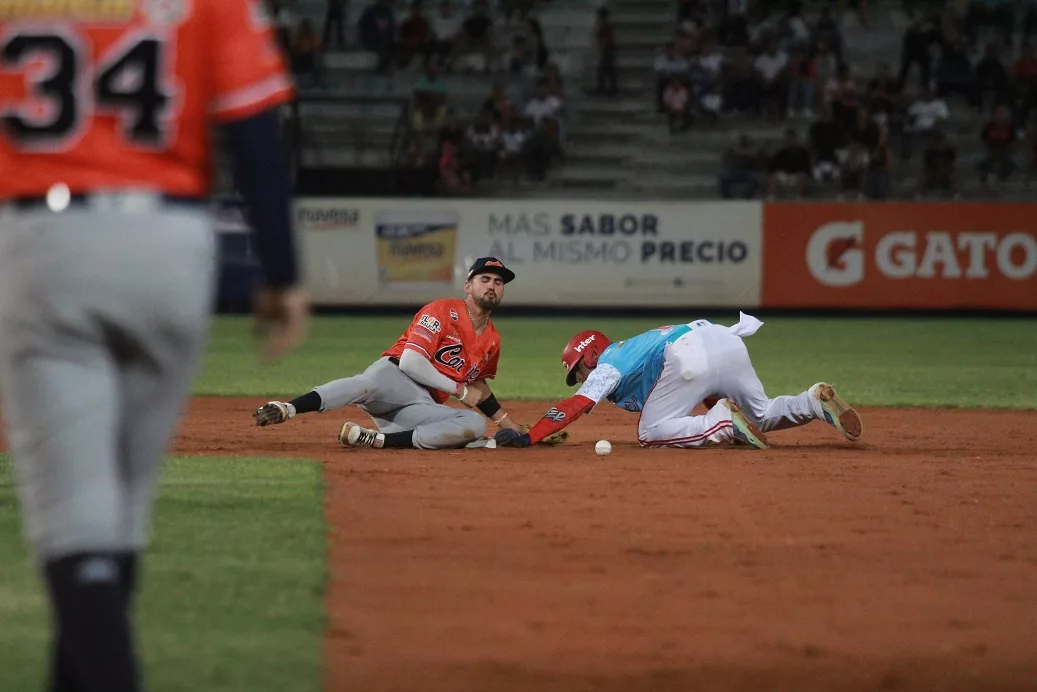 Cardenales Caribes