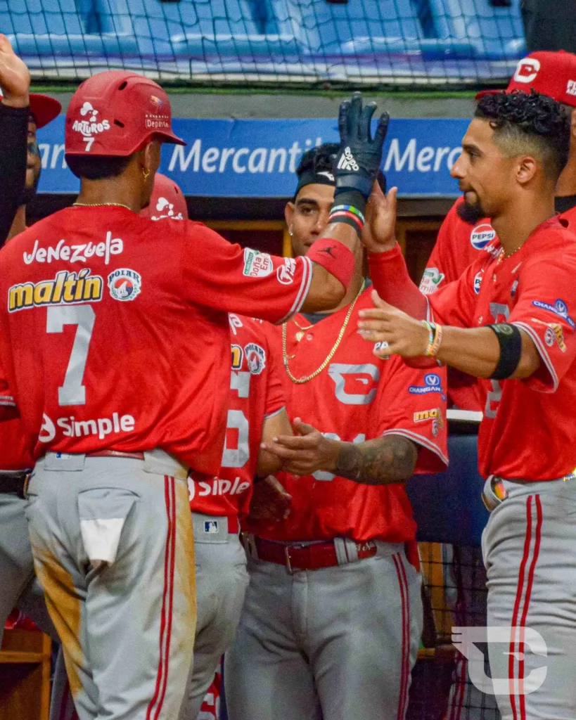 Cardenales vs Leones