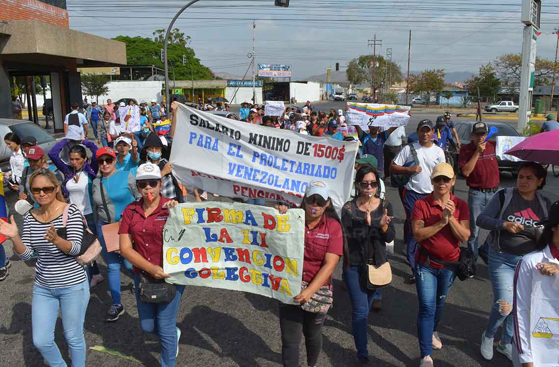 Decentes en asamblea