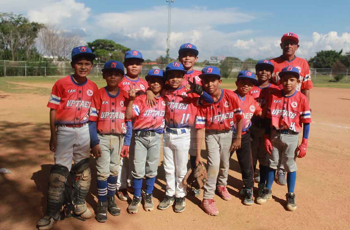 escuela de beisbol uptaeb