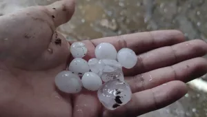 Lluvia con granizo