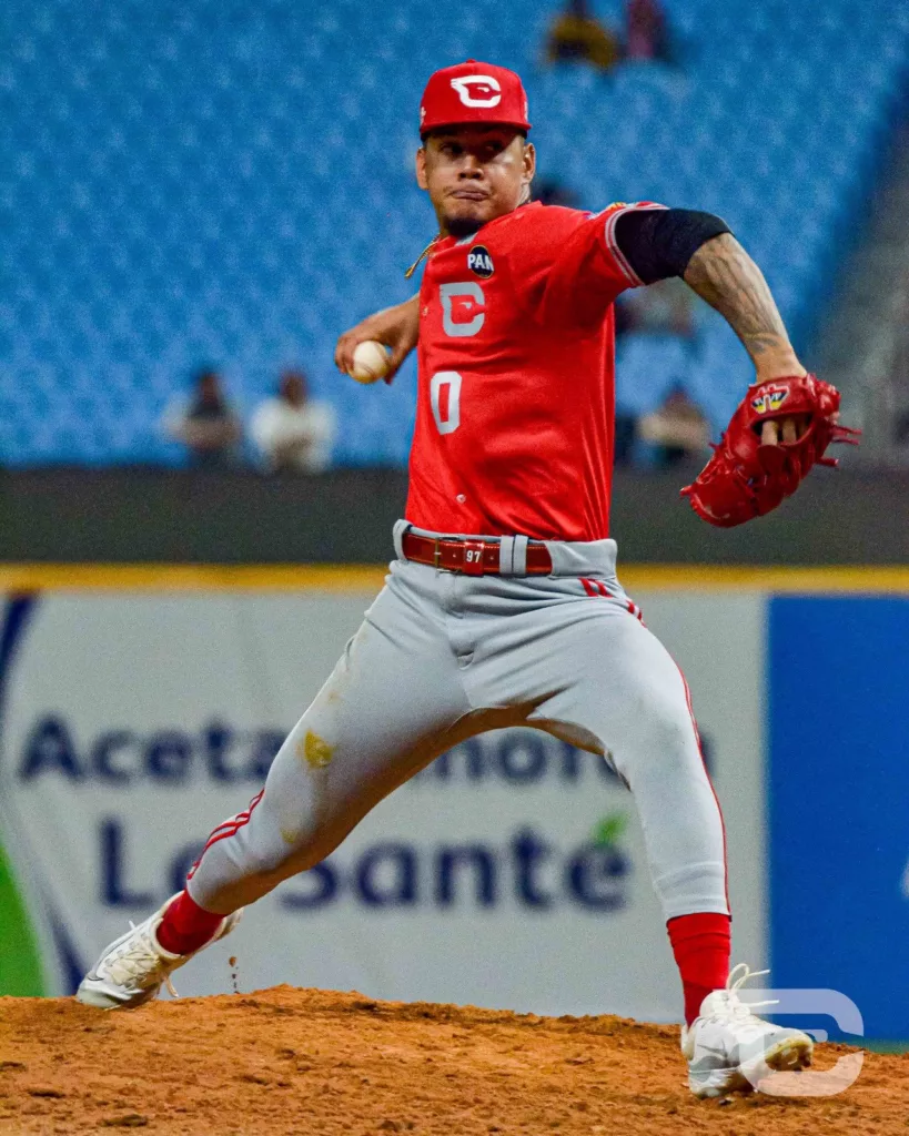 jesus valles cardenales vs leones