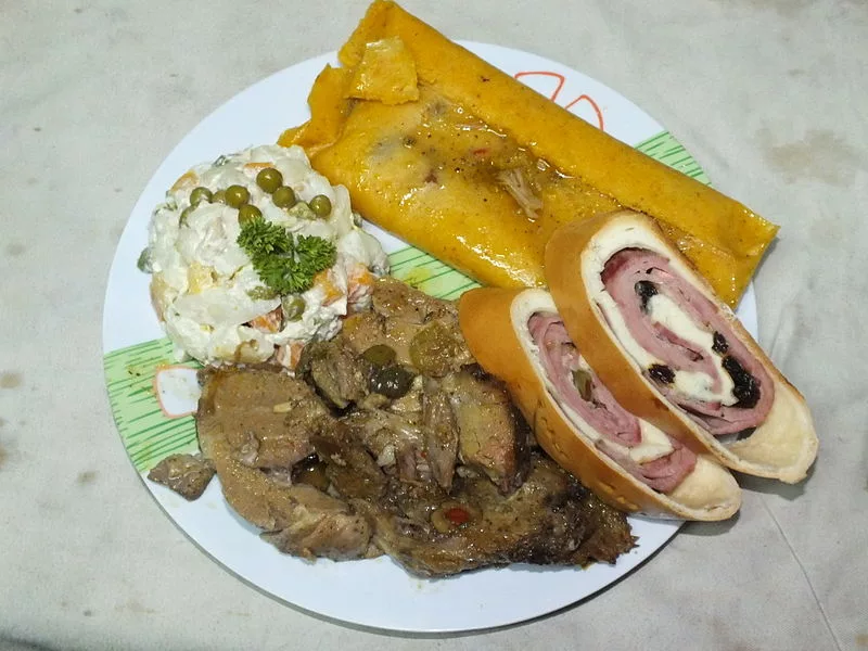 Plato Tipico Navideno jpg