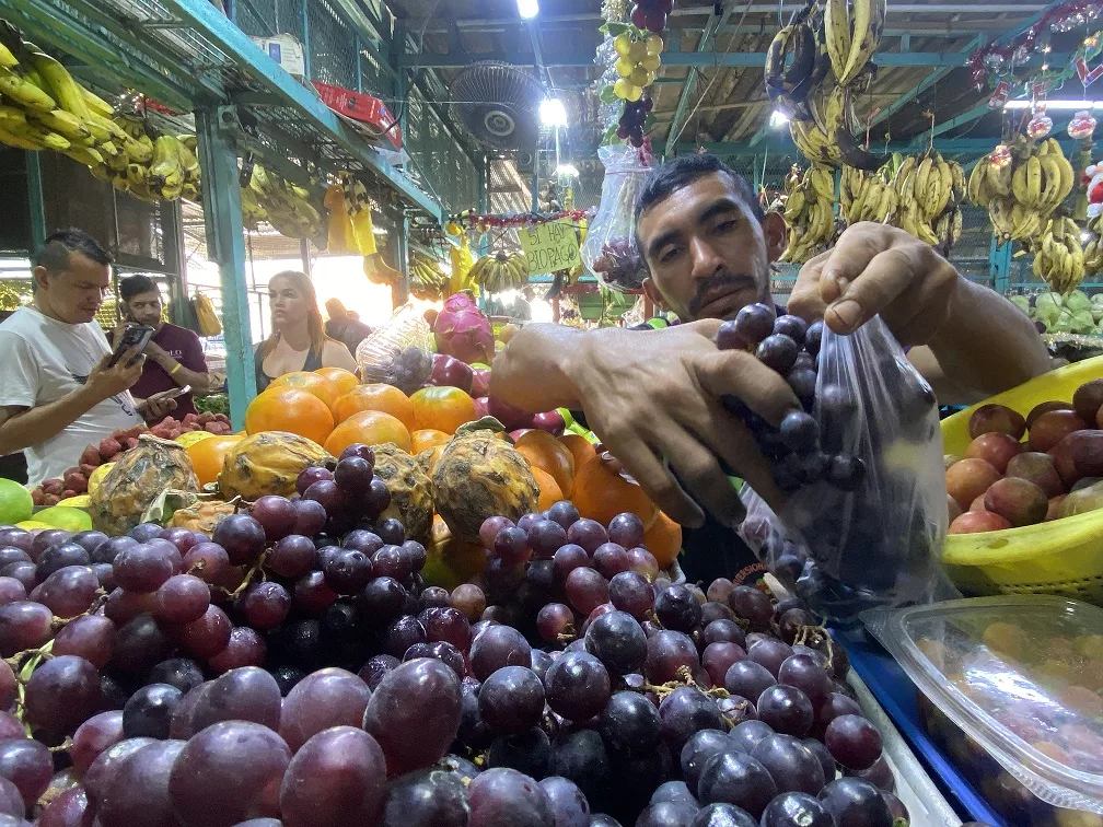 El kilo de uvas supera los 10 dólares en comercios de Barquisimeto