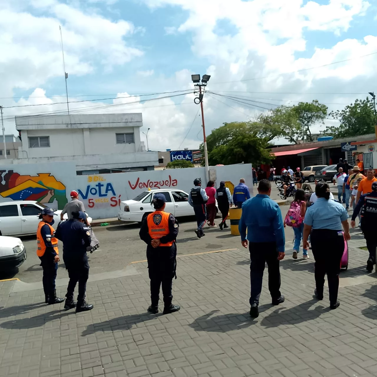 En Barquisimeto se activa operativo en el terminal ante visita de millones de feligreses