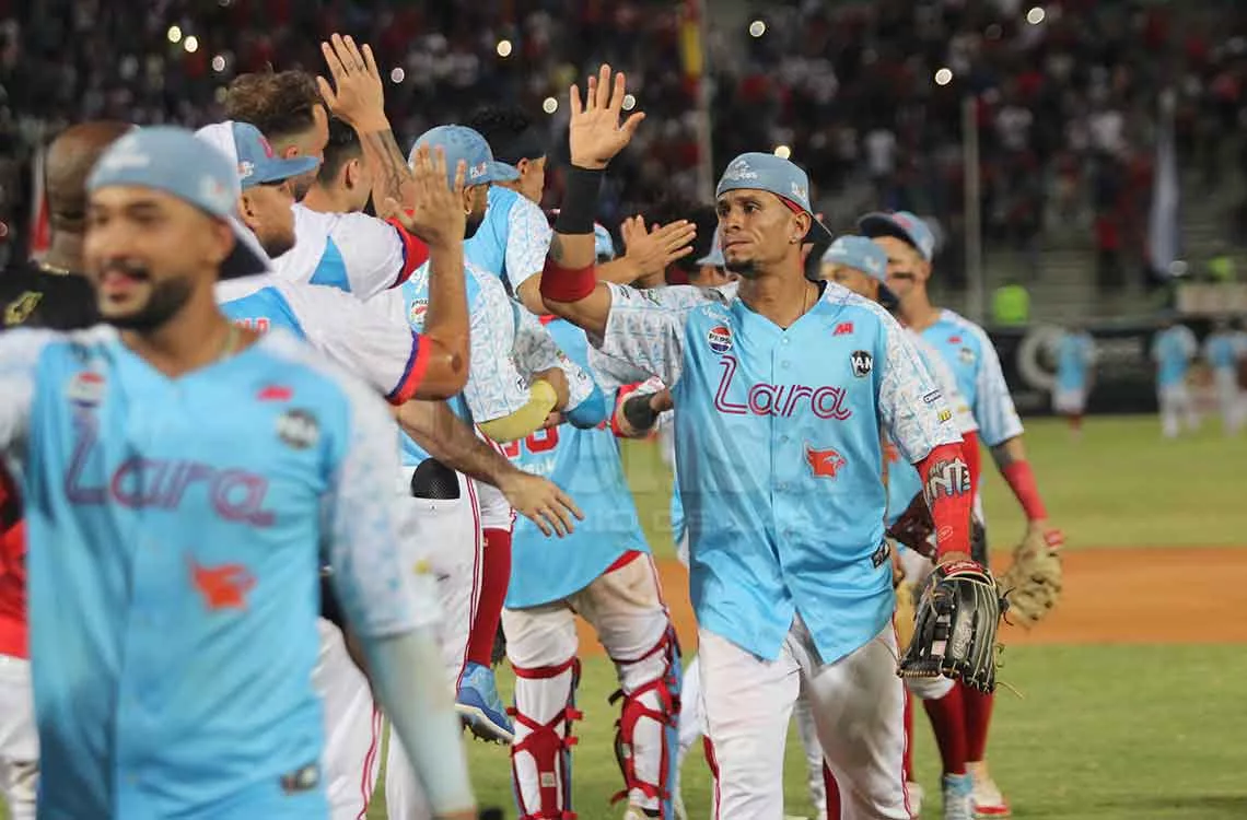 CARDENALES DE LARA