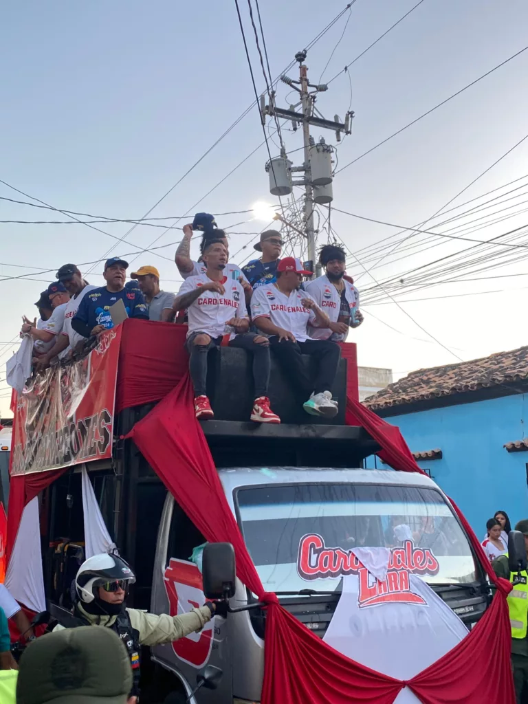 cardenales de lara 6