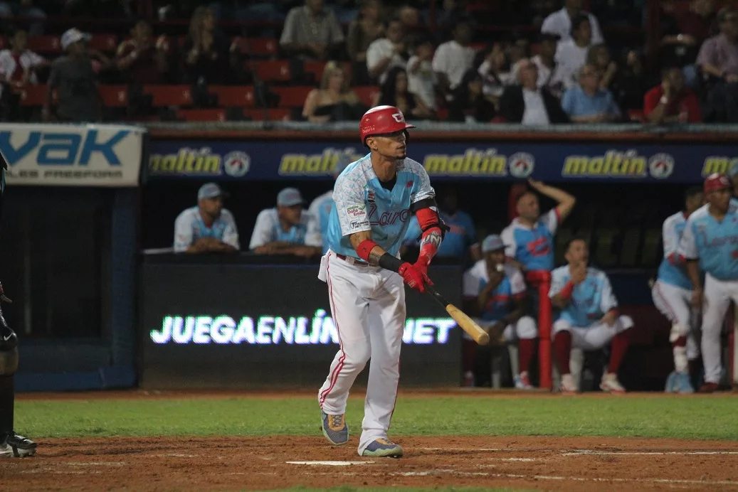 Cardenales vs Bravos