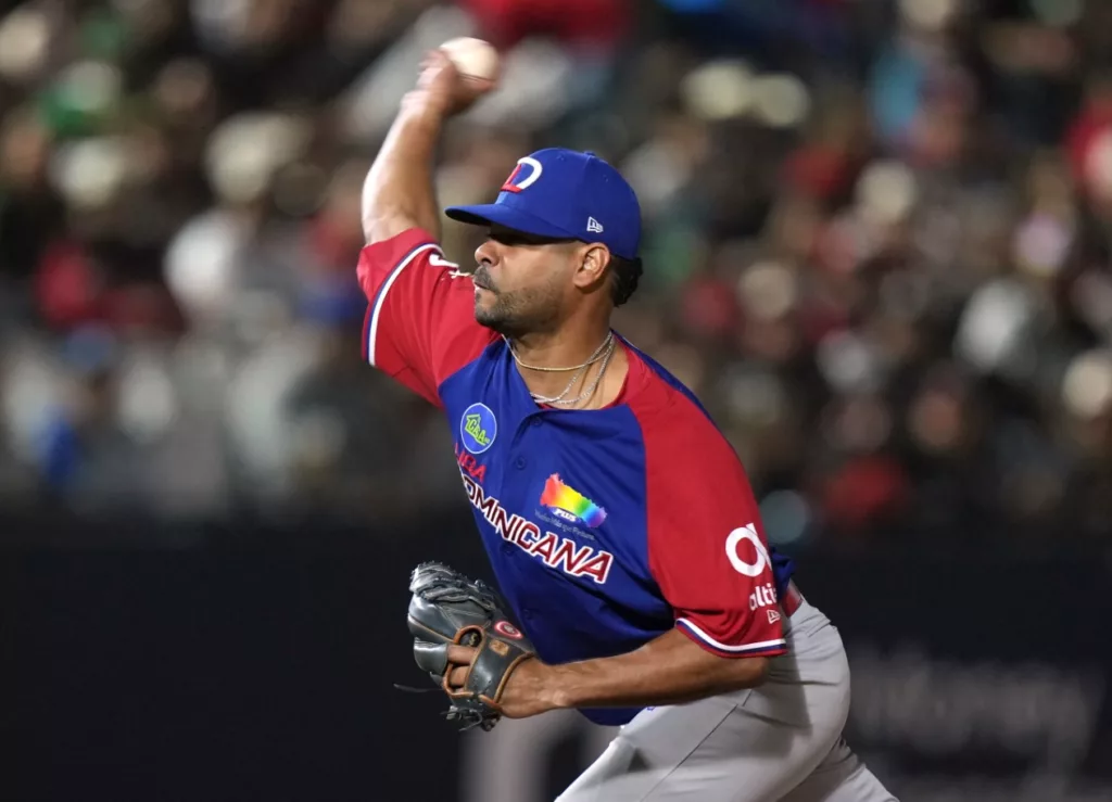 Esmil Rogers, pitcher dominicano fue elegido como el Jugador Más Valioso de la Serie del Caribe-2025