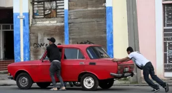 Cuba venderá gasolina solo en dólares por la escasez