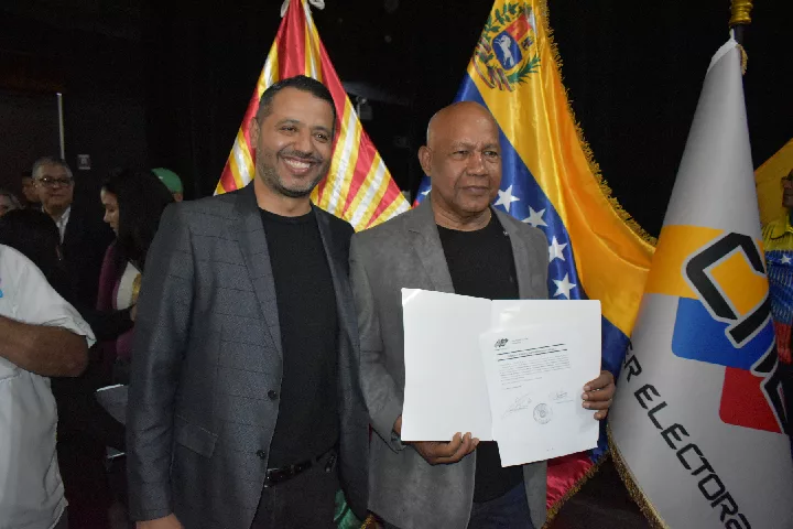 Luis Reyes Reyes y su hijo Luis Jonas
