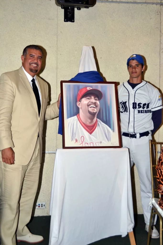 A Través de un comunicado emitido por redes sociales, el equipo de Leones del Caracas dio a conocer que el exjugador y mánager de béisbol profesional Luis Sojo será el nuevo gerente para la temporada de la Liga Venezolana de Beisbol Profesional (LVBP) de 2025-2026.
