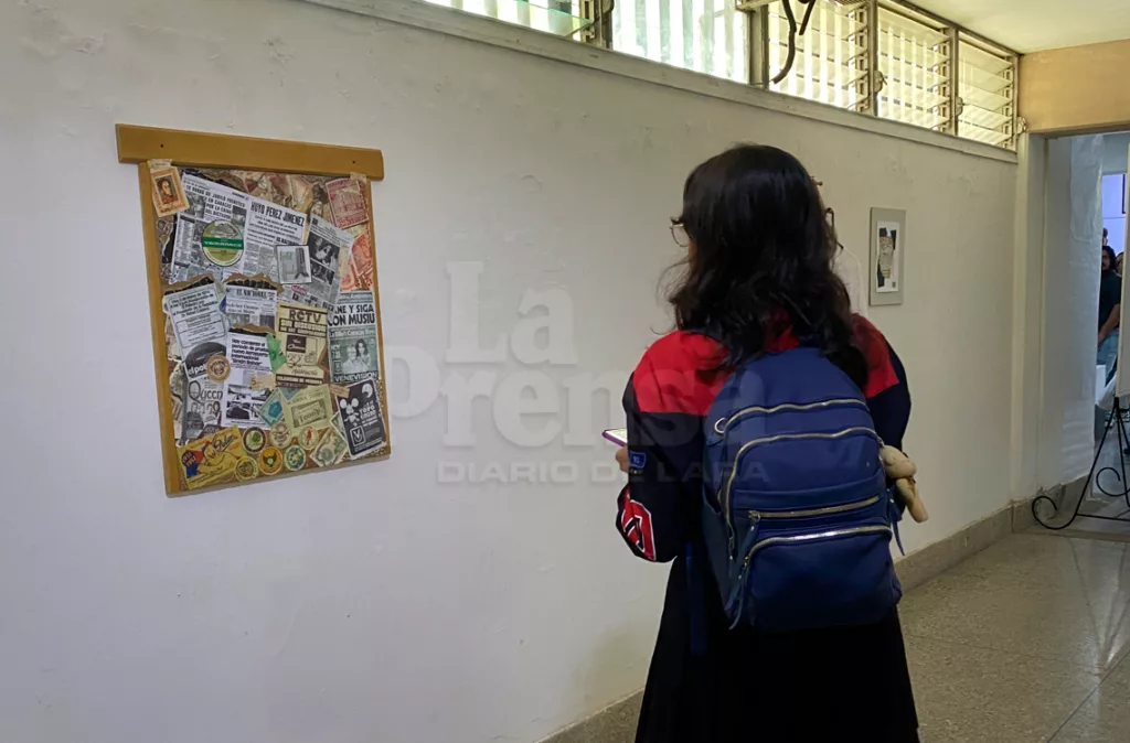 Estudiantes de arte muestran su talento con exposición de obras