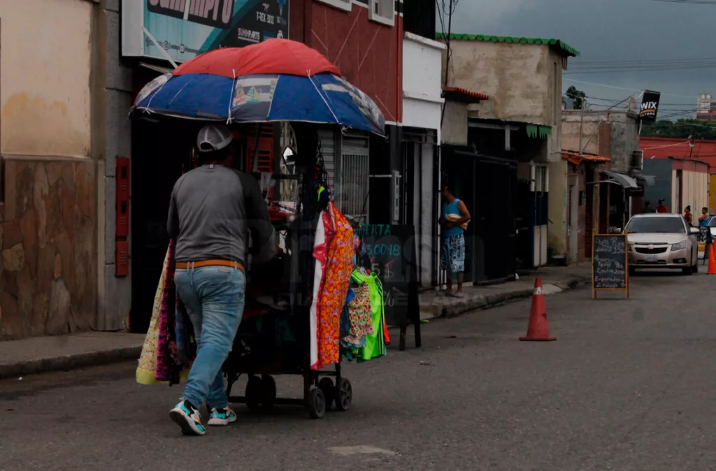 IESA indica que el 50% de los trabajadores son parte del mercado laboral informal