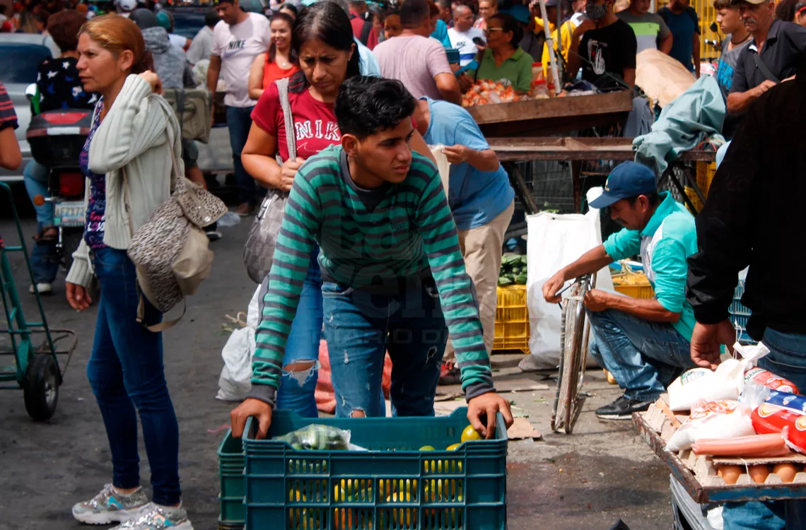 IESA indica que el 50% de los trabajadores son parte del mercado laboral informal