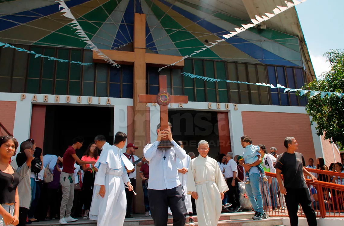 Iglesia Santa Cruz invita a vivir la Ascensión del Señor con fe y en caridad