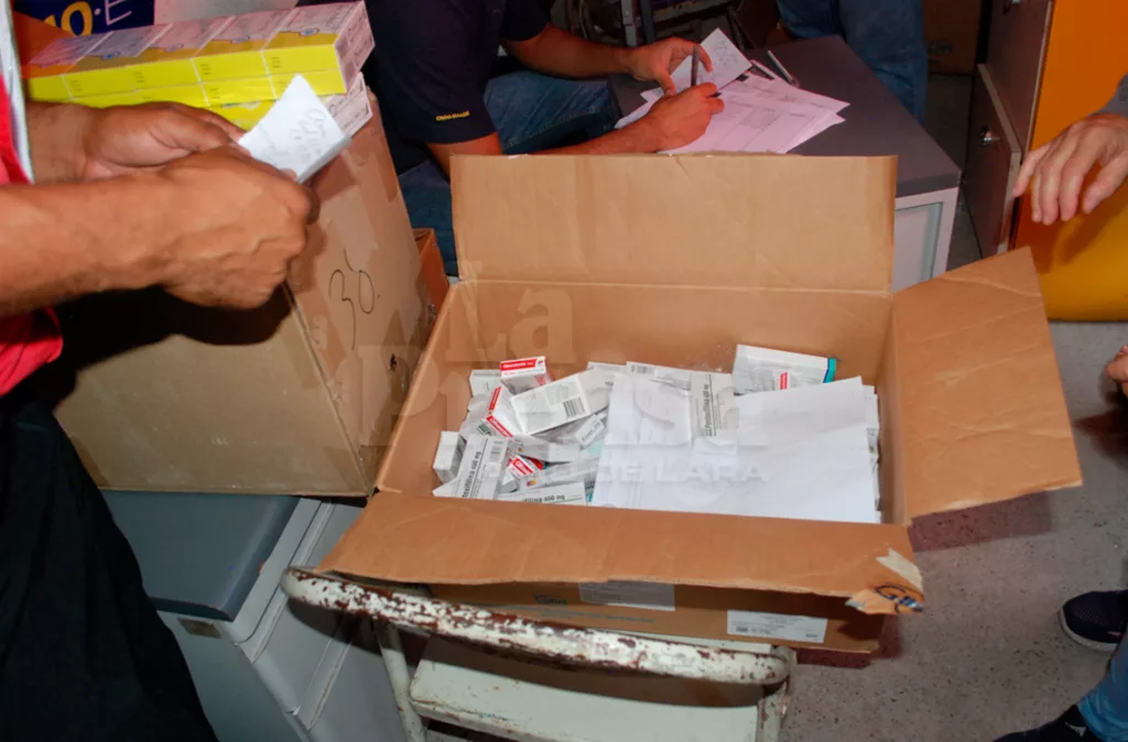 Especialistas advierten el peligro del comercio ilegal de medicinas en la frontera