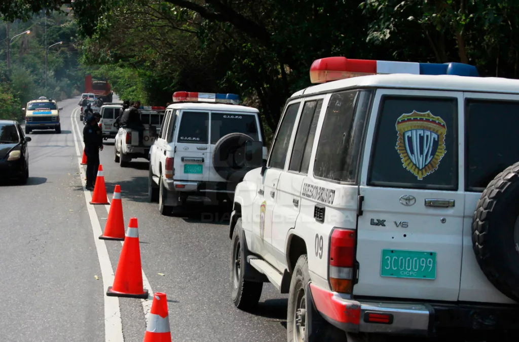 5 empleados fueron detenidos por fraude