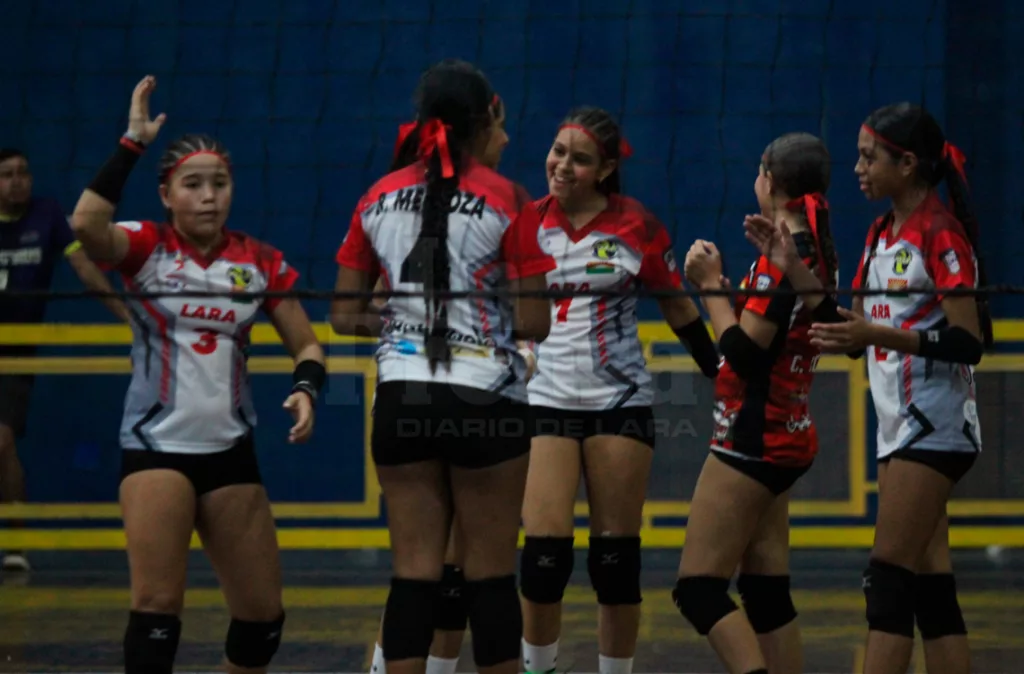 Lara destaca en el Campeonato de Voleibol U15 femenino