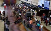 Derogan prohibición de viajar con cédula vencida en vuelos nacionales
