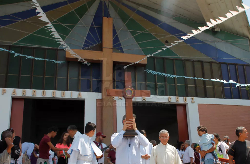 Cultores cuidan el legado de la Cruz en Lara