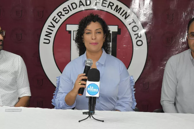 Rectora de la Universidad Fermín Toro, Dra. Vanessa Quero