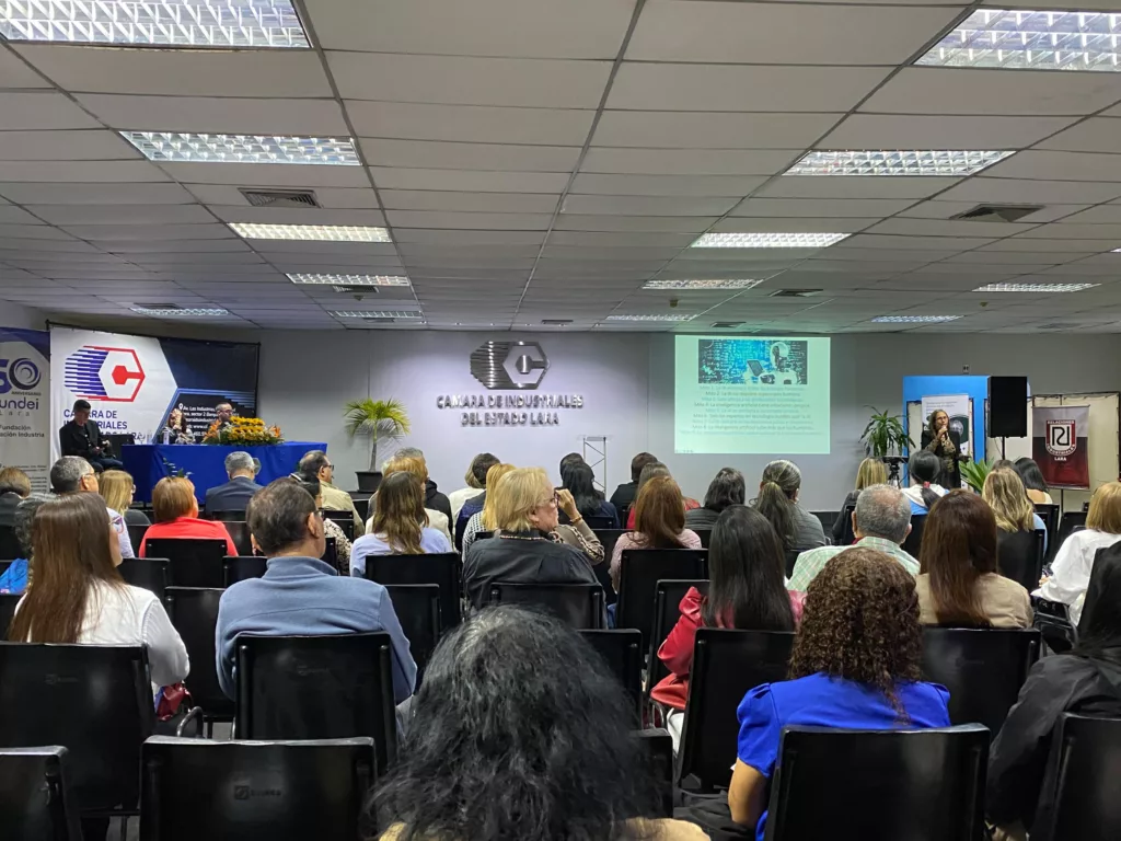 Foro muestra como la IA sistematiza recursos humanos