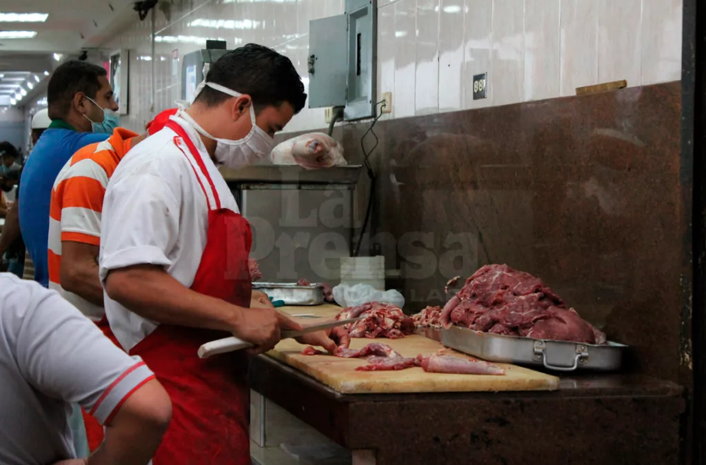 Manipulación errada de carnes puede generar bacterias