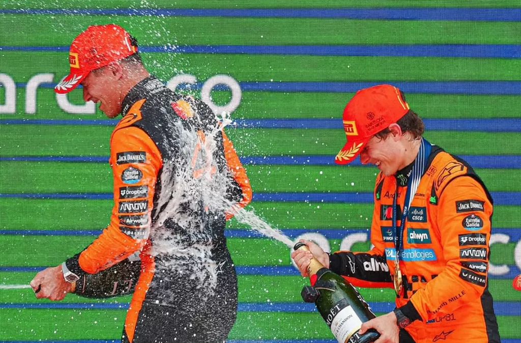 Piastri gana el GP de España en una acontecida carrera