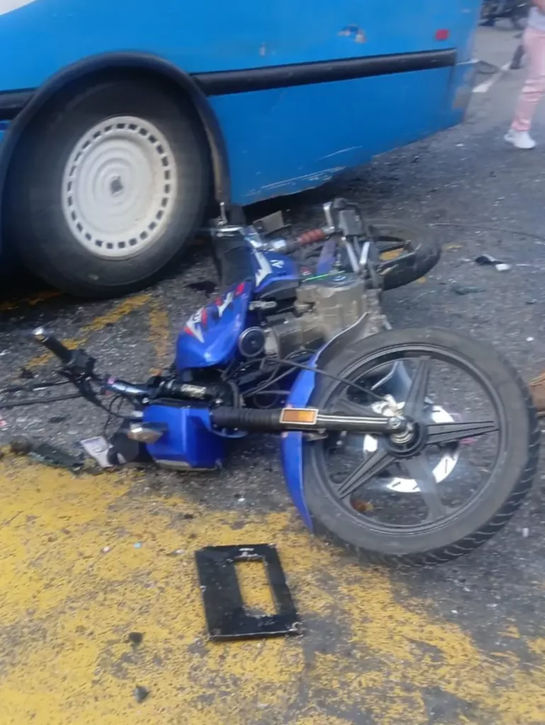 Choque Múltiple Deja una Mujer Fallecida