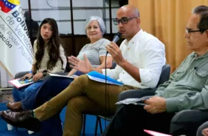 Ministro de Educación llama a la reflexión acerca de la edad de jubilación: "es la de mayor capacidad"
