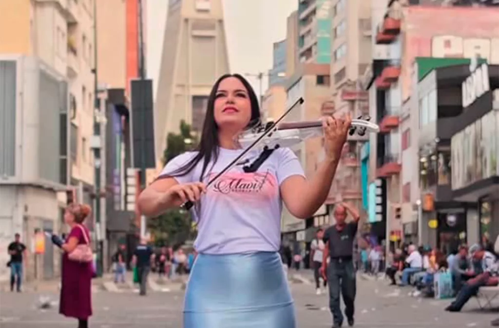 SLIDER violinista caracas 2