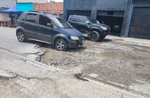 Conductores exigen asfaltado en la carrera 30