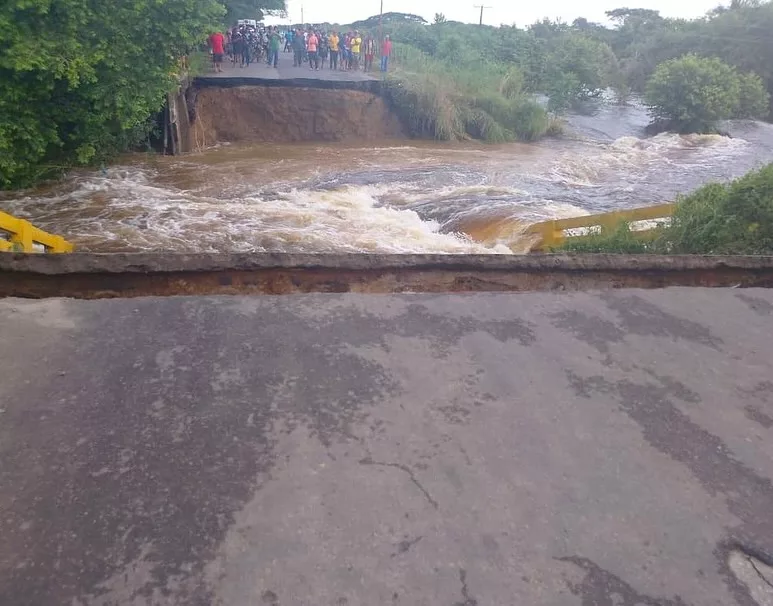 Derrumbe del Puente El Muerto en Apure dejó incomunicadas a más de 5.000 familias