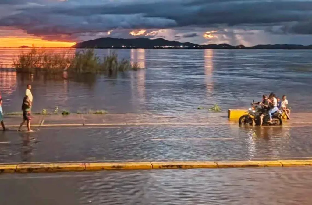 1.500 damnificados por lluvias en Amazonas y Bolívar.