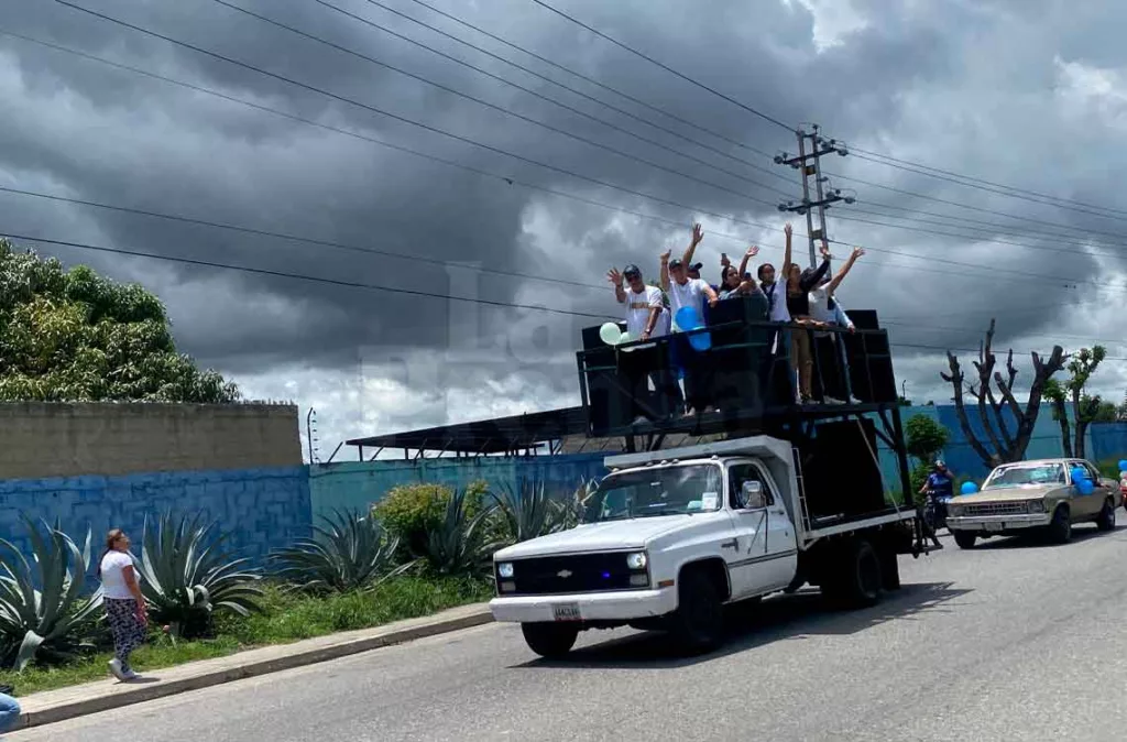 Henri Falcón cierra campaña en Iribarren llamando al voto por la "recuperación del municipio"