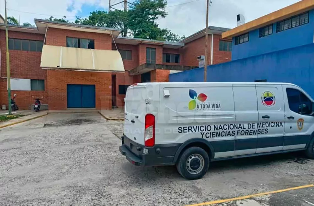 Slider con logo nuevo en el centro 48