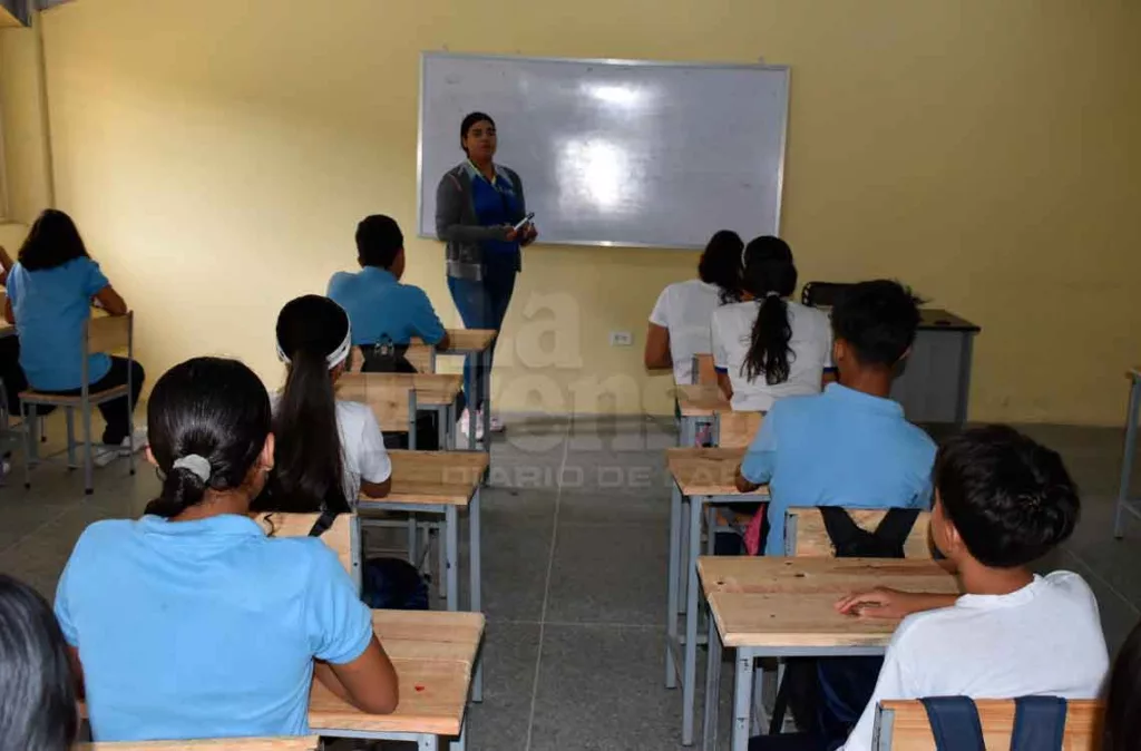 Lara enfrenta reto educativo: faltan 5.000 docentes de ciencias y matemáticas para el próximo año escolar