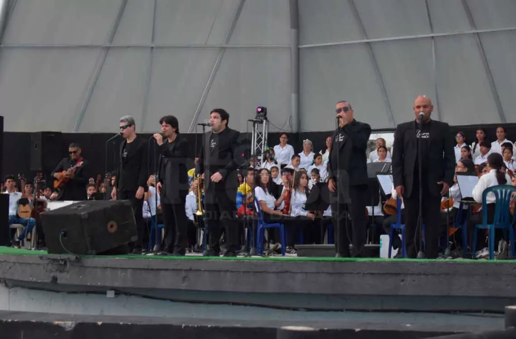 Lara Somos recibe homenaje sinfónico del núcleo Incret Jacinto Lara