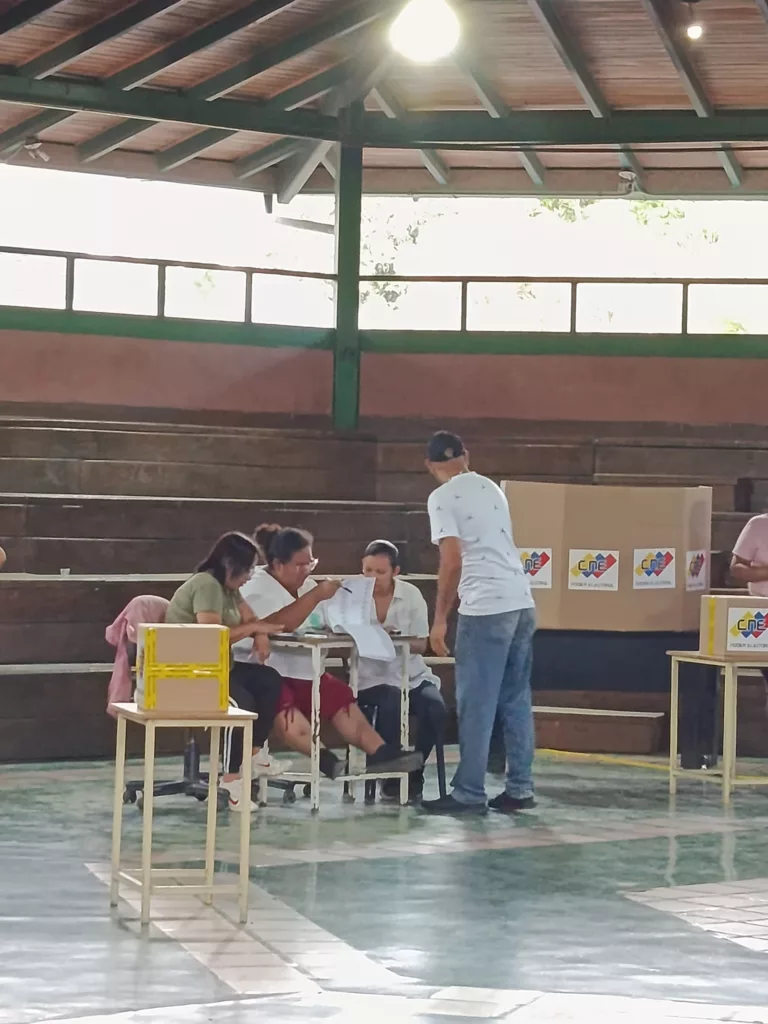 votantes en Barquisimeto